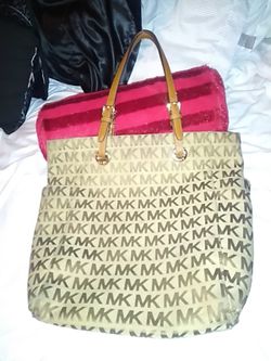 Michael kors purse
