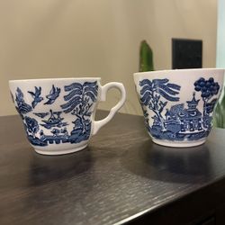 Vintage Blue Willow Tea Cups England EIT LTD Porcelain Blue & White