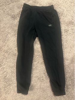 Alo sweats