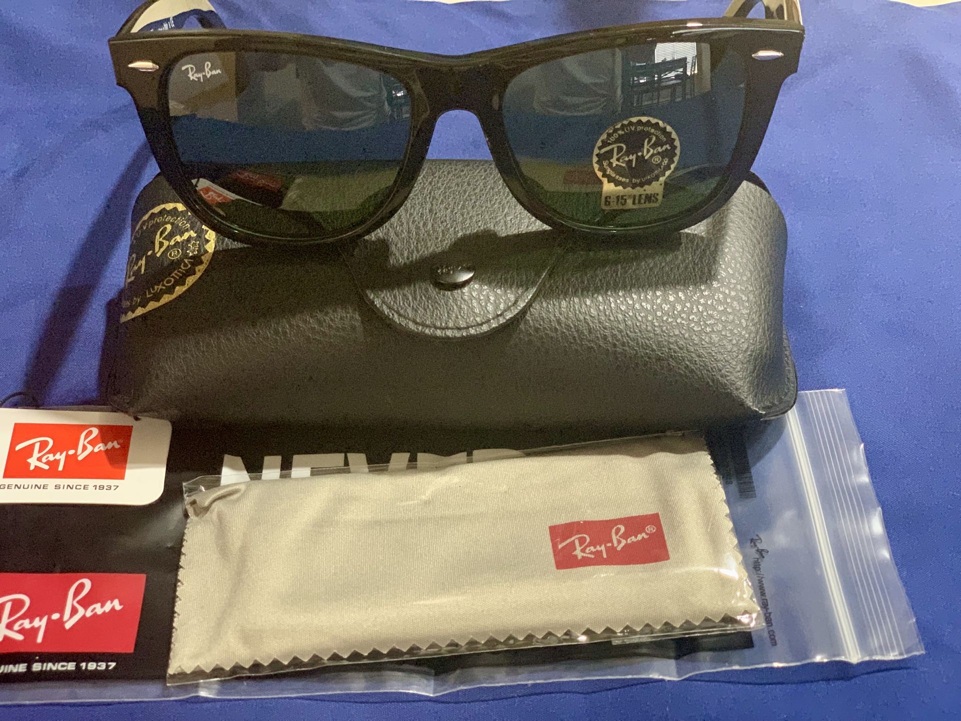 Men’s Ray-Ban Sunglasses - NEW