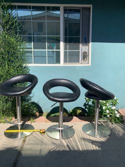 3 matching black faux leather swivel adjustable barstools
