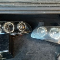2000 Nissan maxima Headlight 
