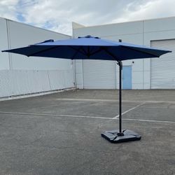 10 Feet Cantilever Umbrella with 360-degree Rotation and Tilt