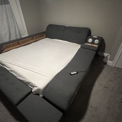 King Multi Function Bed (Mattress/box spring no includes)