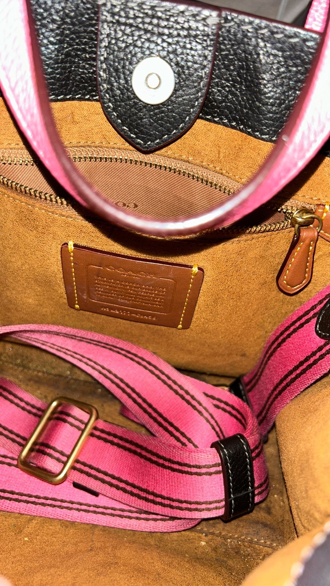 Coach Field Tote W/ Horse & Carriage