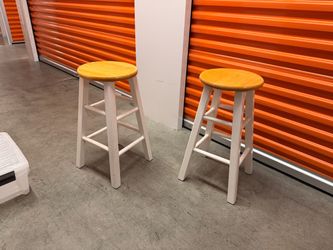Set of 2 Wooden Bar Stools