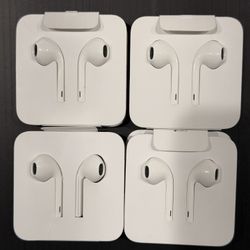 (4) Apple Earpods lightning connector OEM, wired earphone headphone w/out box