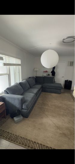 Sectional/ Sleeper Sofa