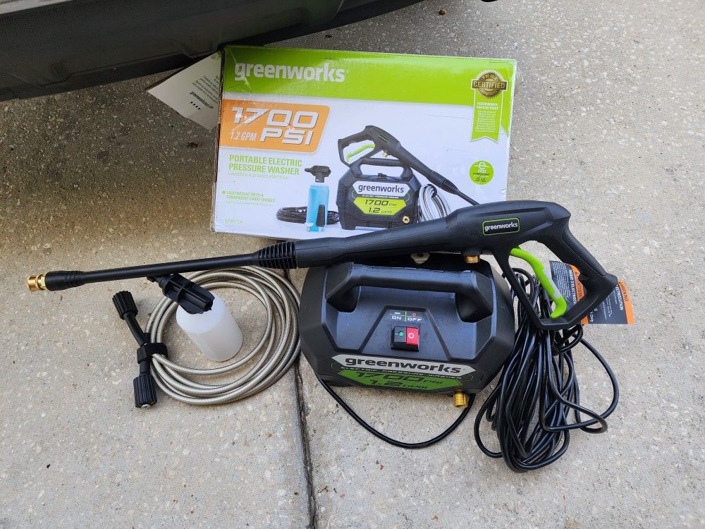 Greenworks Poetable Electric Pressure Washer 