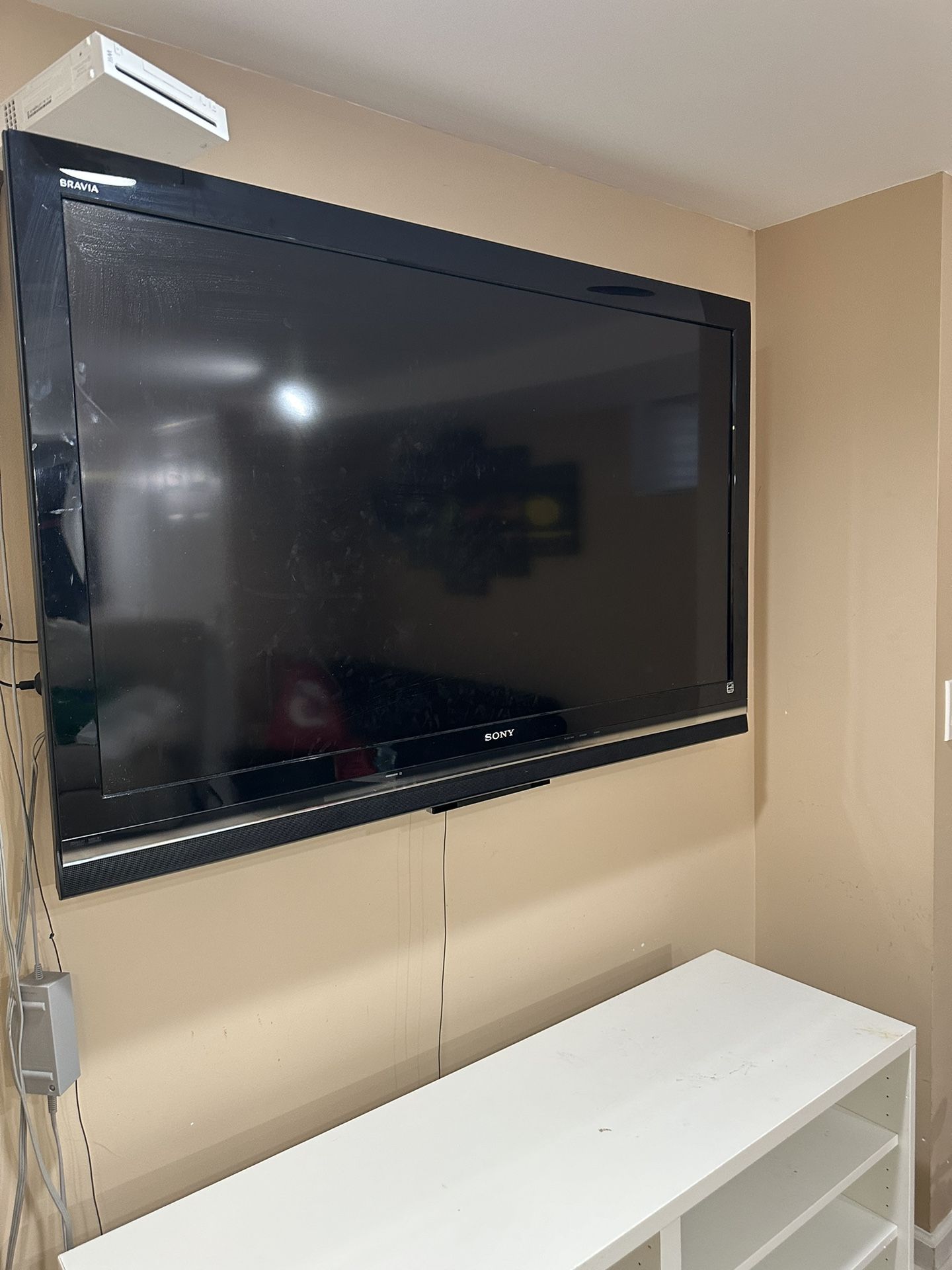 56 Inch Sony Bravia tv - Works Perfectly Not Smart TV