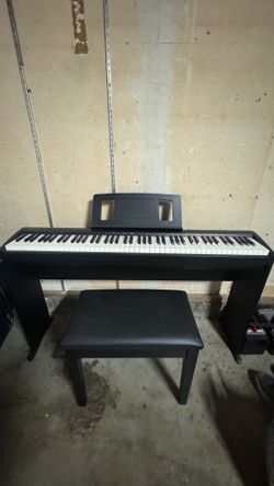 Roland FP-10 Piano With Bench