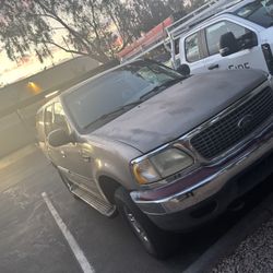 2002 Ford Expedition