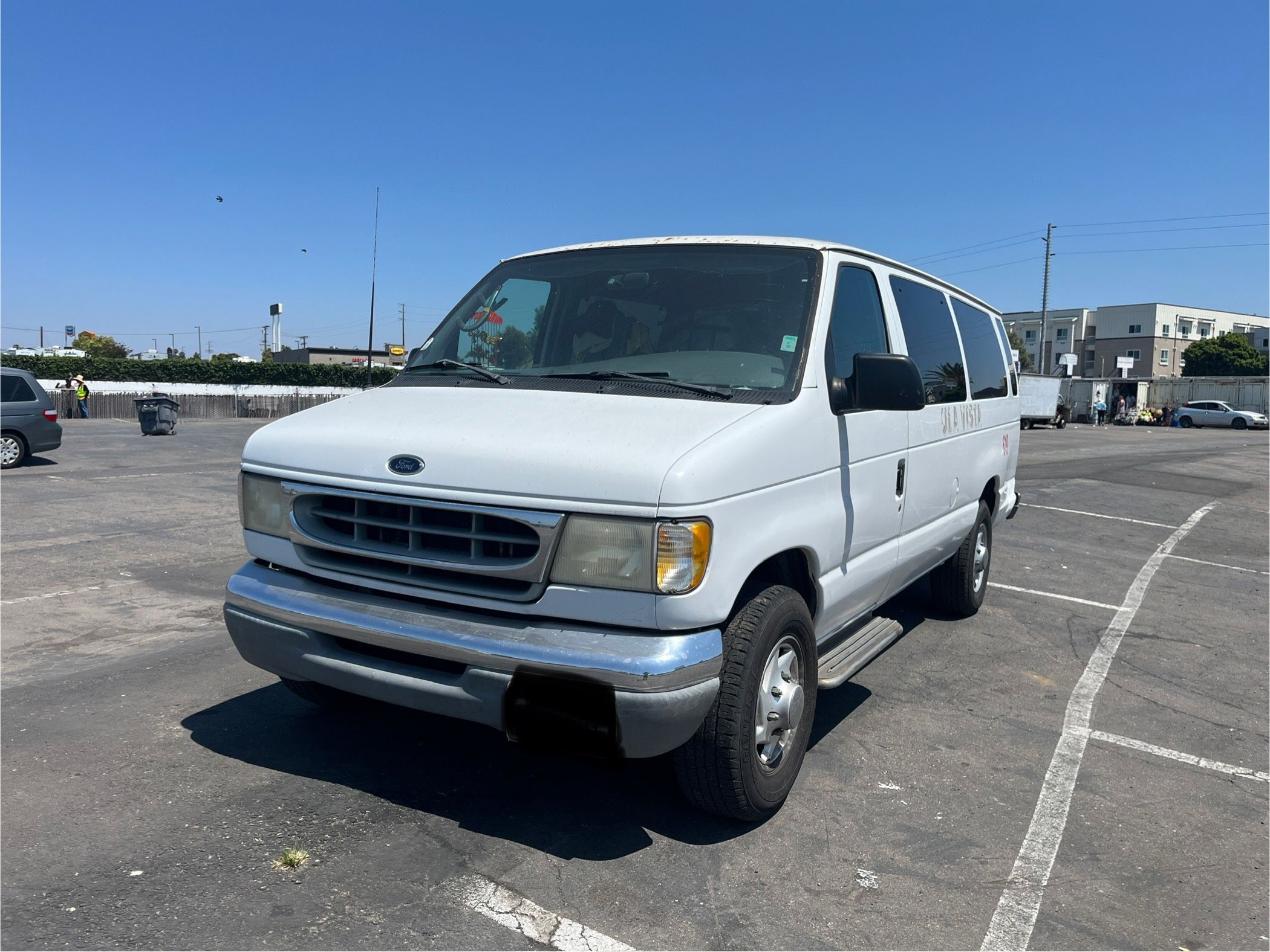 2001 Ford E-350