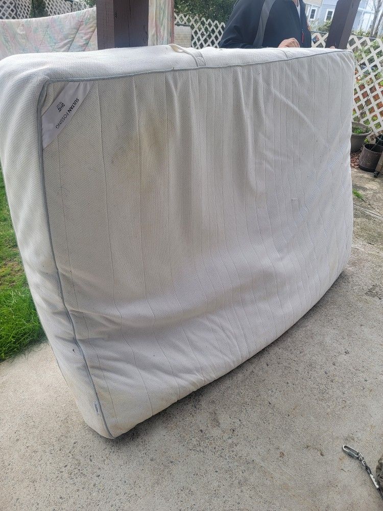 FREE FULL SIZE MATTRESS 