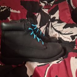 WOMEN'S Black  CLASSIC  TIMBERLAND Premium Boots; Size 7, GUC