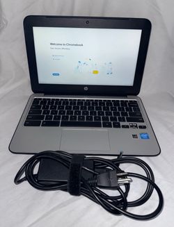 HP Chromebook 11 G3 Laptop w/ Charger – Works Great – Read Description