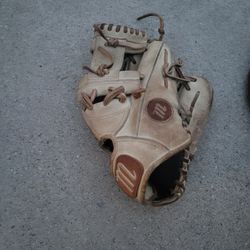 Marucci Baseball Glove