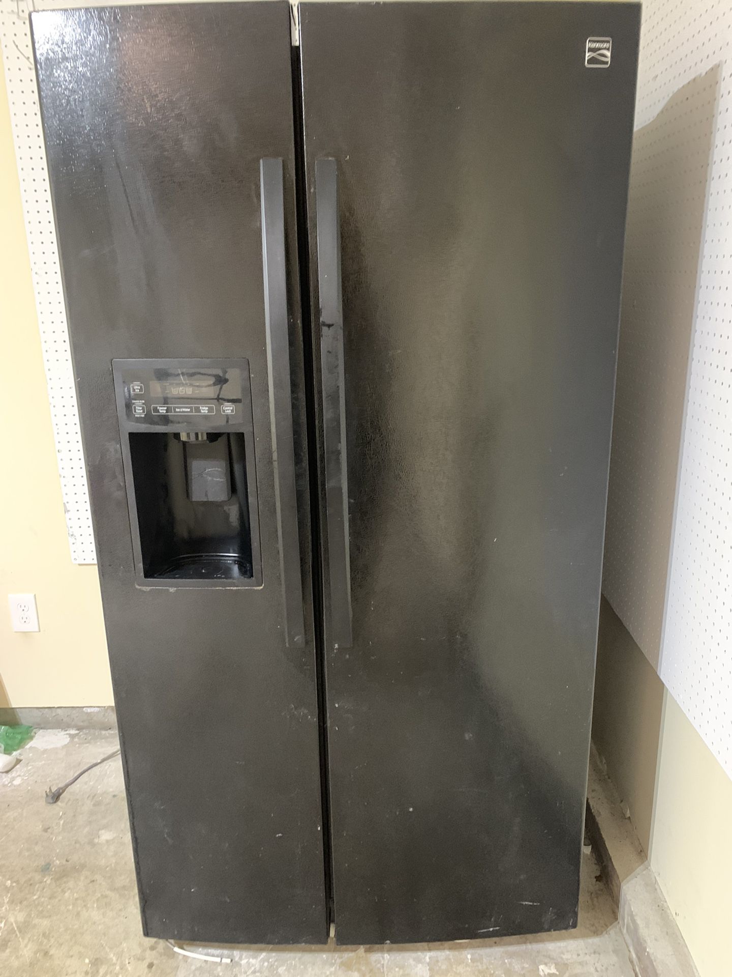 Refrigerator $100 OBO