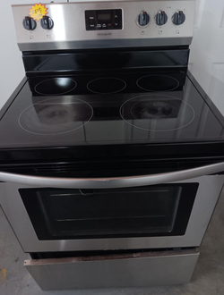 Frigidaire Stainless Electric Stove – Glass Top 30"