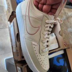 Brand New Womans Size 9 Men's 7.5 Nike Court Vision 