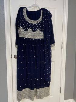 Traditional Indian Clothes In Navy Blue