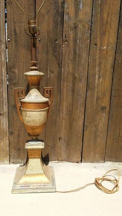 Awesome distressed like vintage lamp