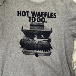 Nike Dri-fit Hot waffles to go shirt size Large