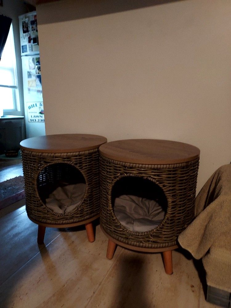 Wicker and Wood Cat Bed