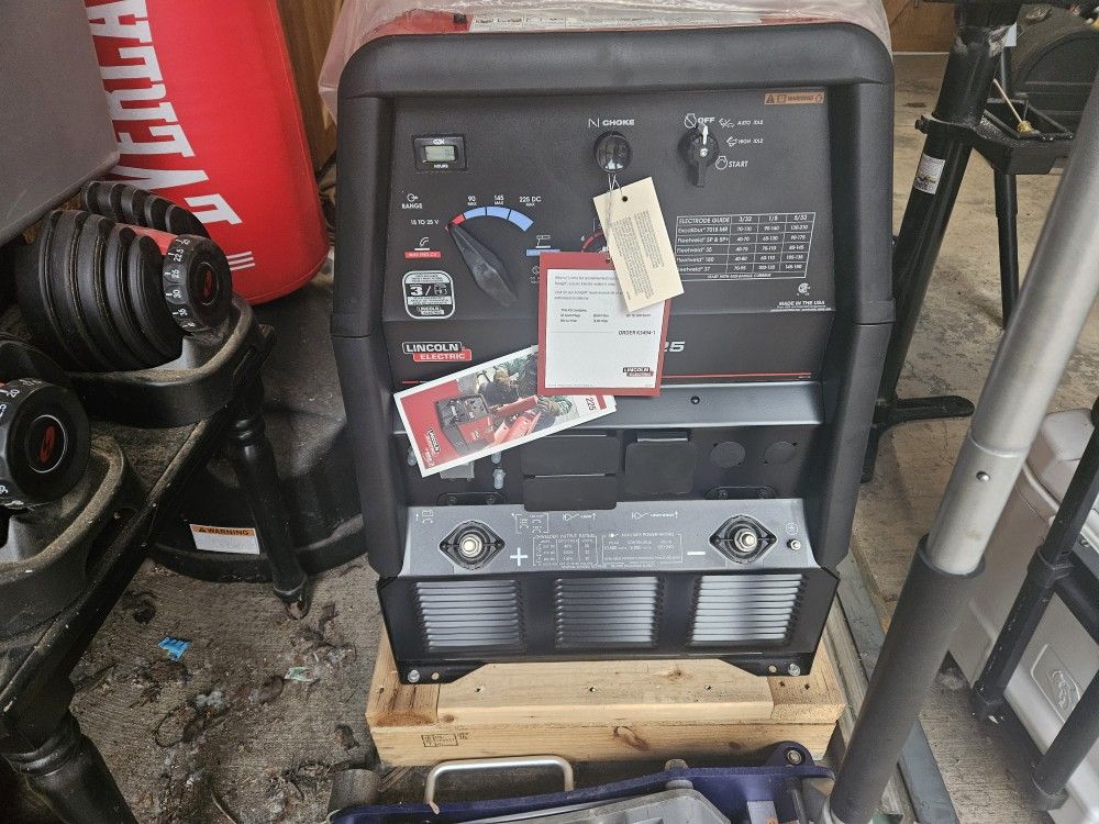 Brand New 225 Ranger Lincoln Welder
