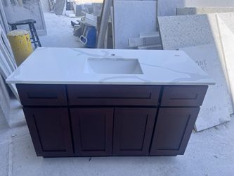 Wood Cabinets for Bathrooms