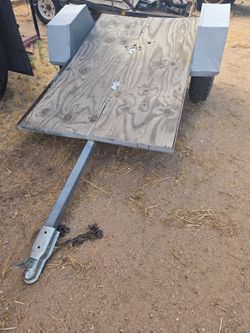 Small heavy-duty utiliy trailer