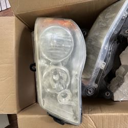 Dodge Caravan Headlights 