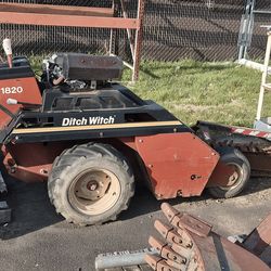 Ditch witch 1820