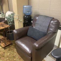 PENDING Leather Recliner ITALSOFA