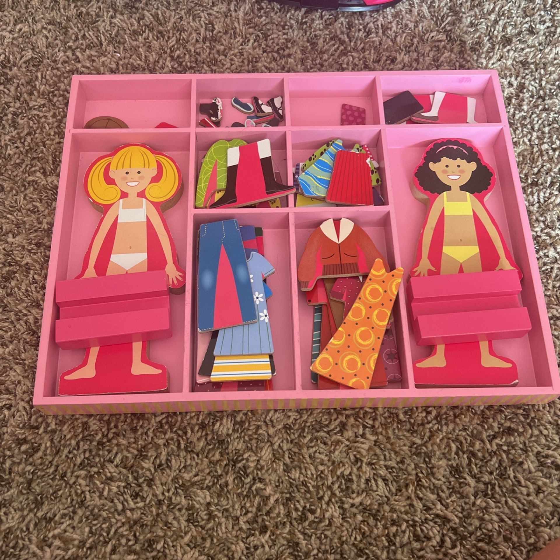 Magnet Dolls