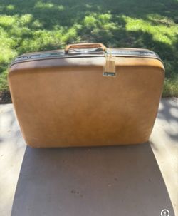 Vintage samsonite luggage