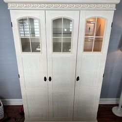 Home Office Armoire/Work station 