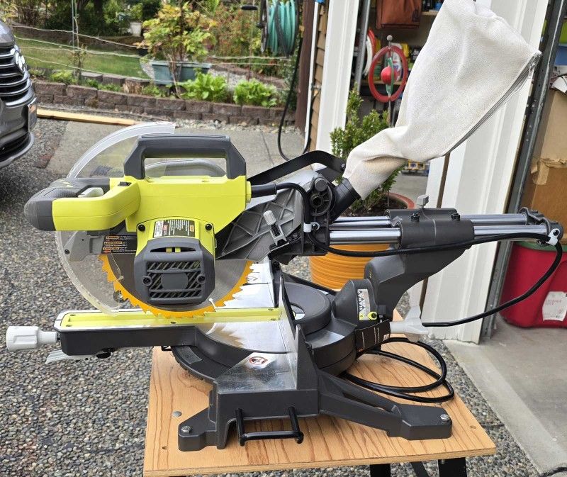 Ryobi 10 Inch Sliding Compound Miter Saw