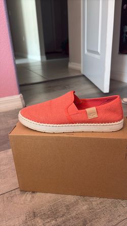 Ugg Slip-ons
