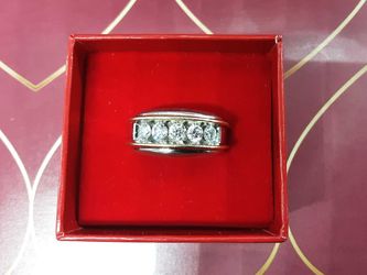 White Gold 10k (.417) 7.4 grams Size 10