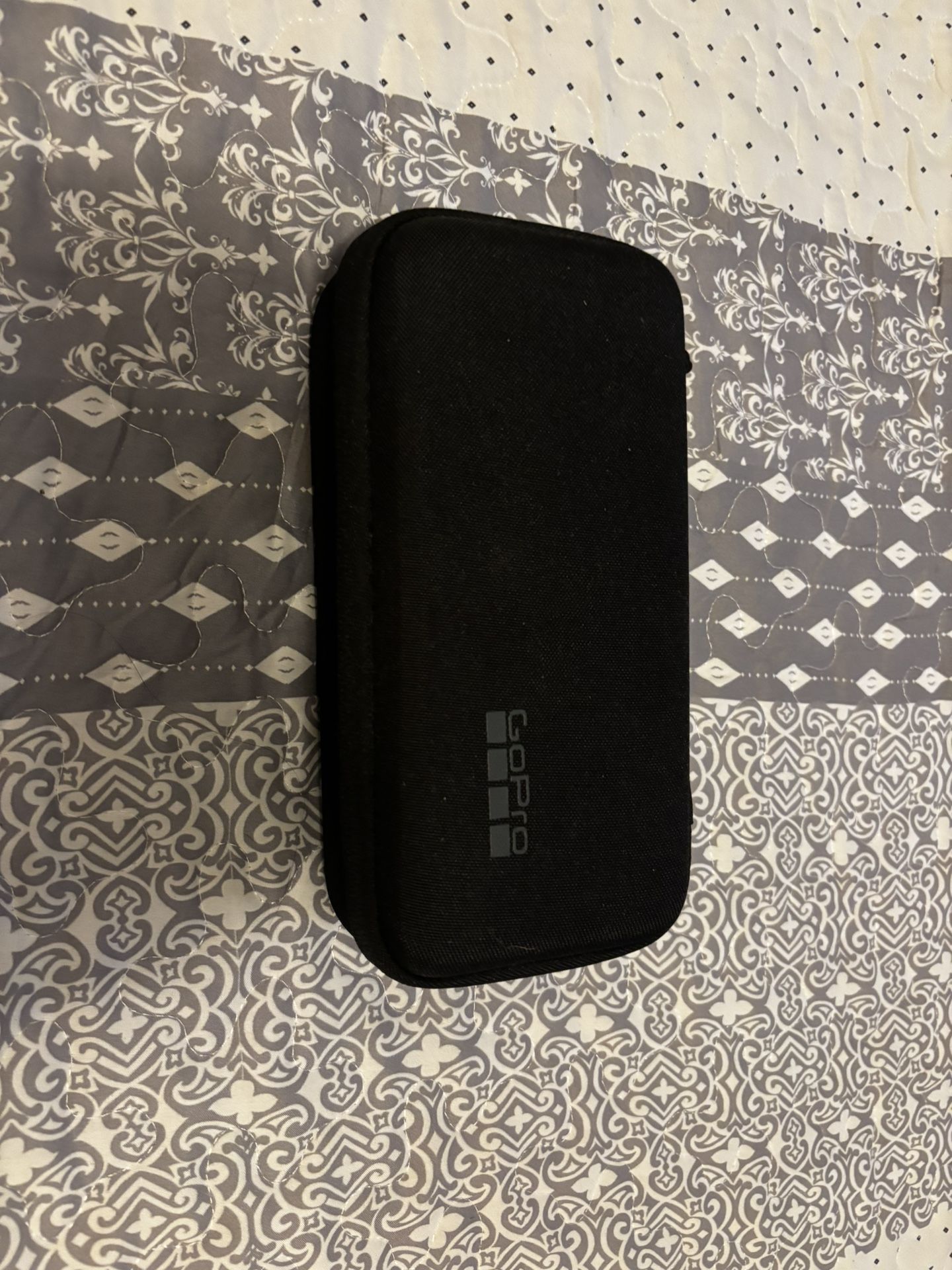 GoPro Hero 8 Black(ALMOST NEW SHOOT ME OFFERS)