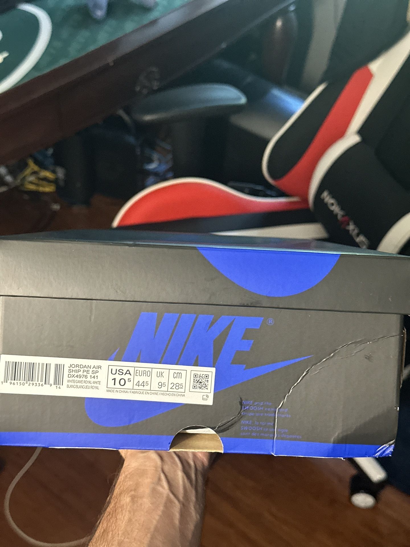 A ma Maniere Royal air Ship Size 10.5 One Of 2300 Pairs Total