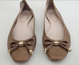 Elie Tahari Bow Tie Ballet Flats 8.5 Tan Leather Slip On Shoes
