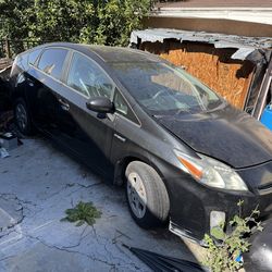 2010 Prius Parts for Sale CLEAN TITLE