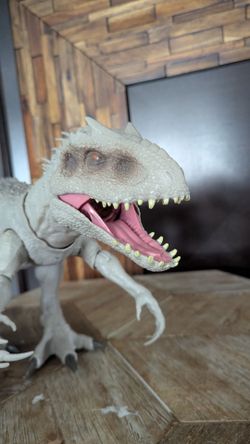 Indomnus T Rex dinosaur Jurassic Park figure