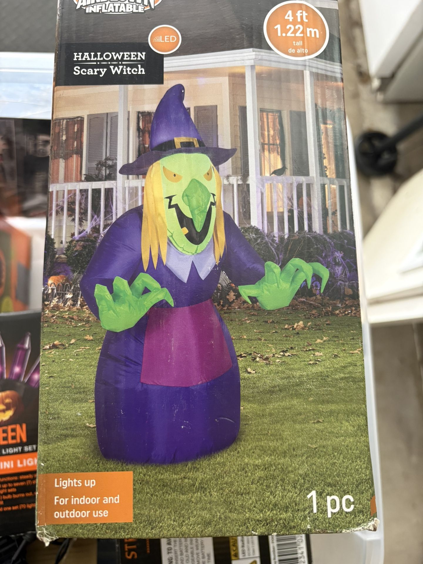4ft Witch Blow Up