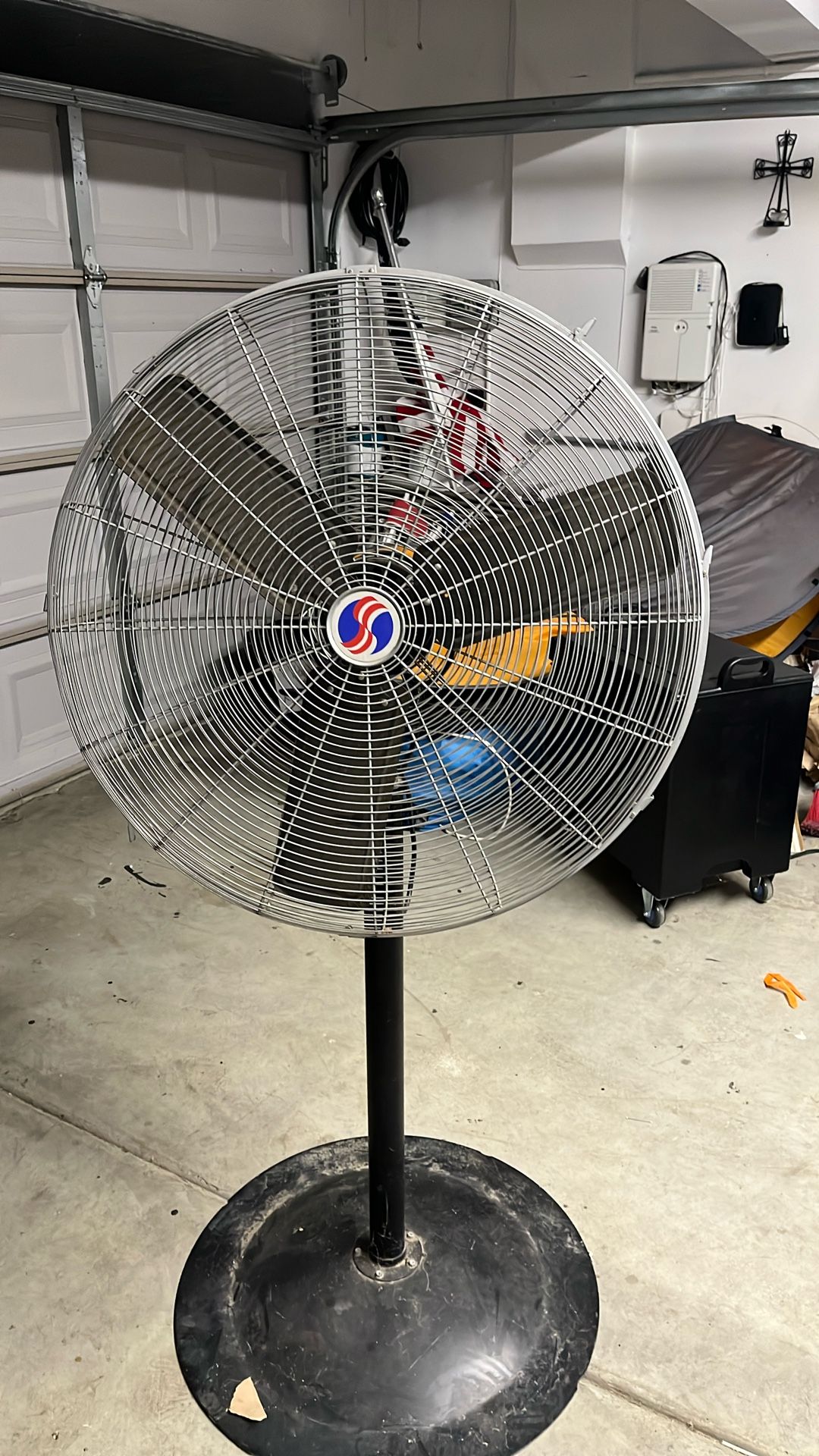 Giant Fan