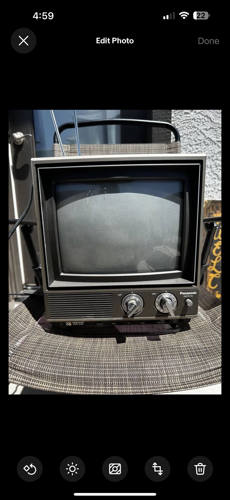 Vintage 1980 Panasonic CT-1110- 10" Color Portable TV