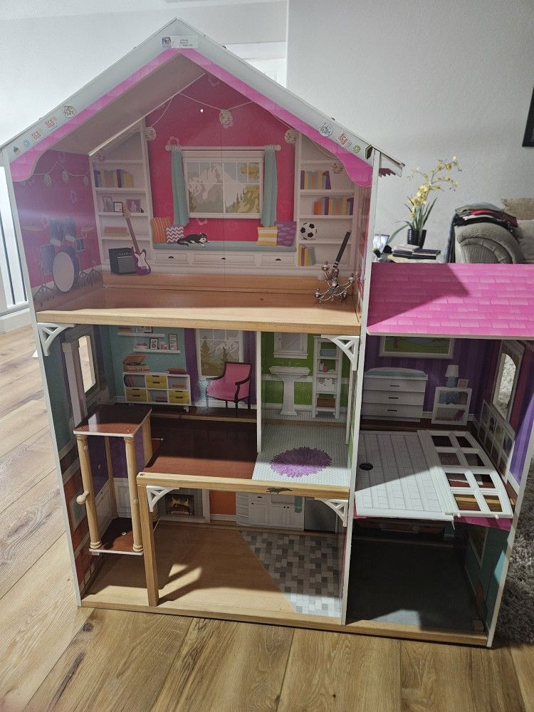 Doll House