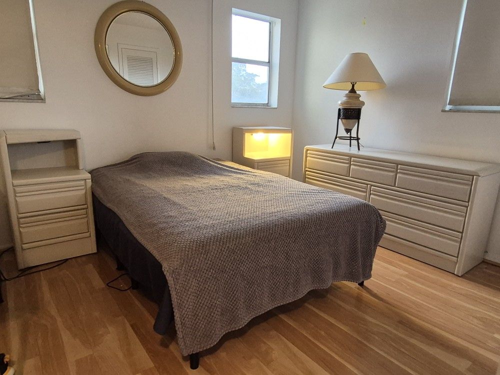 Bedroom Set, Bedroom, Dresser And 2 Night Tables.